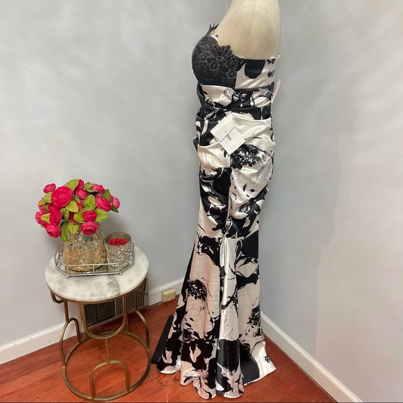 # Davids Bridal Strapless Sequined Chest Black & White Gown / Maxi Dress Size 7 - Picture 17 of 17
